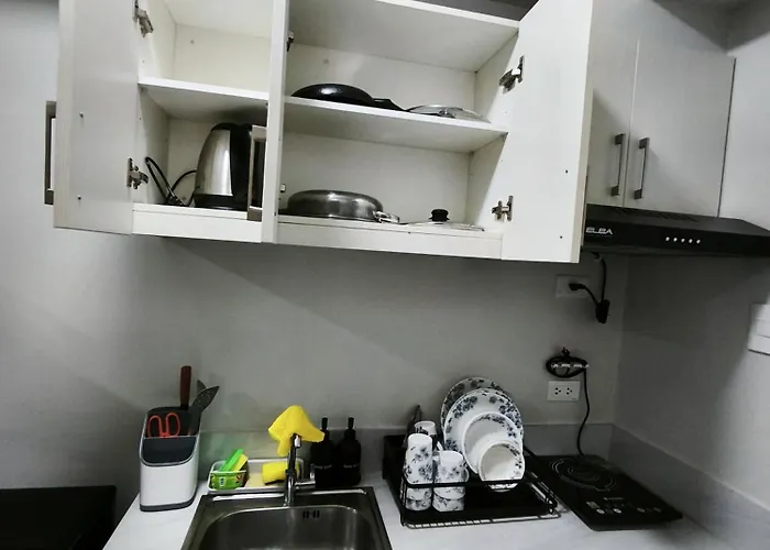 Rq Stays! At Milan Residenze Fairview Apartment Manila